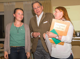 Strahlende Siegerin des THC Jugendpreis 2015: Kathinka Mumme!