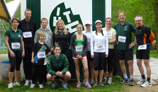 Ein kleiner Teil der THC Läufer für den Märchenlauf 2012