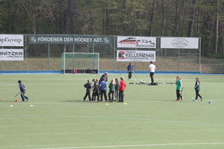 Über 40 Kinder waren beim Hockey-Ostercamp 2012 im 1. Hanauer THC dabei!