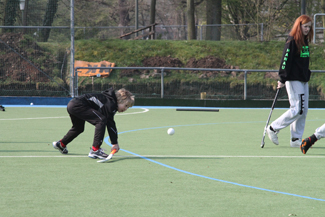 Über 40 Kinder waren beim Hockey-Ostercamp 2012 im 1. Hanauer THC dabei!