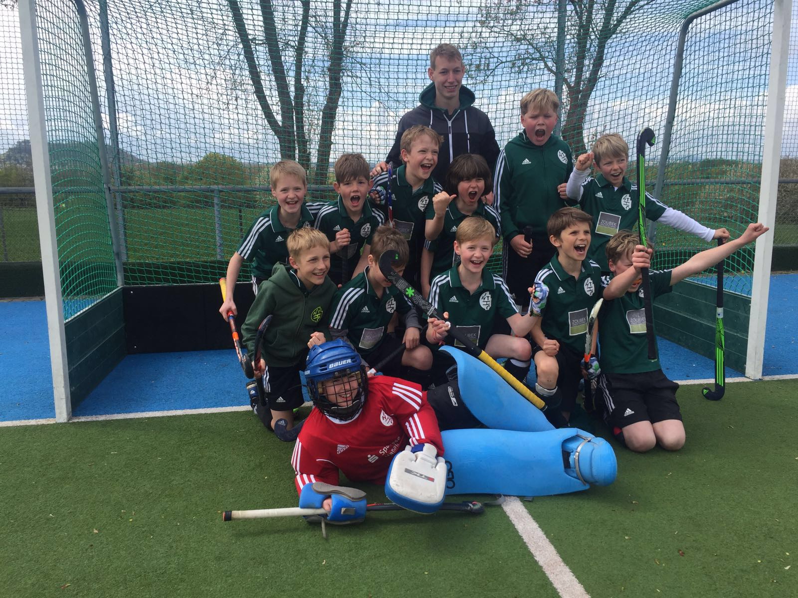 Gewinner des 23. YOUNGSTER CUP des HC Ludwigsburg: Die Knaben C des 1. Hanauer THC e.V.