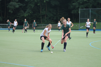 Sieg für die Mädchen A-Pokalmannschaft des 1. Hanauer THC gegen MTV Kronberg