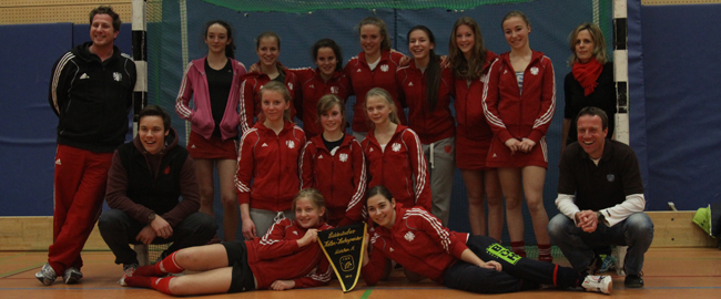 Gewinnen die Süddeutsche Meisterschaft 2013 in der Halle: die A Mädchen des Nürnberger HTC