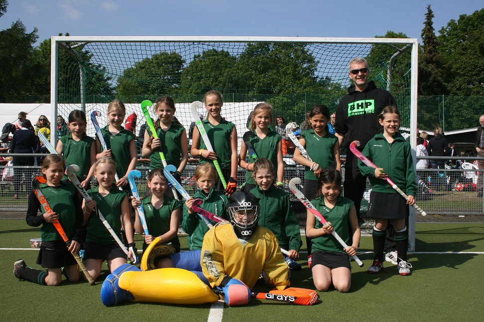Die Mädchen C des Hanauer THC e.V. beim Vorbereitungsturnier in Mönchengladbach-Reydt