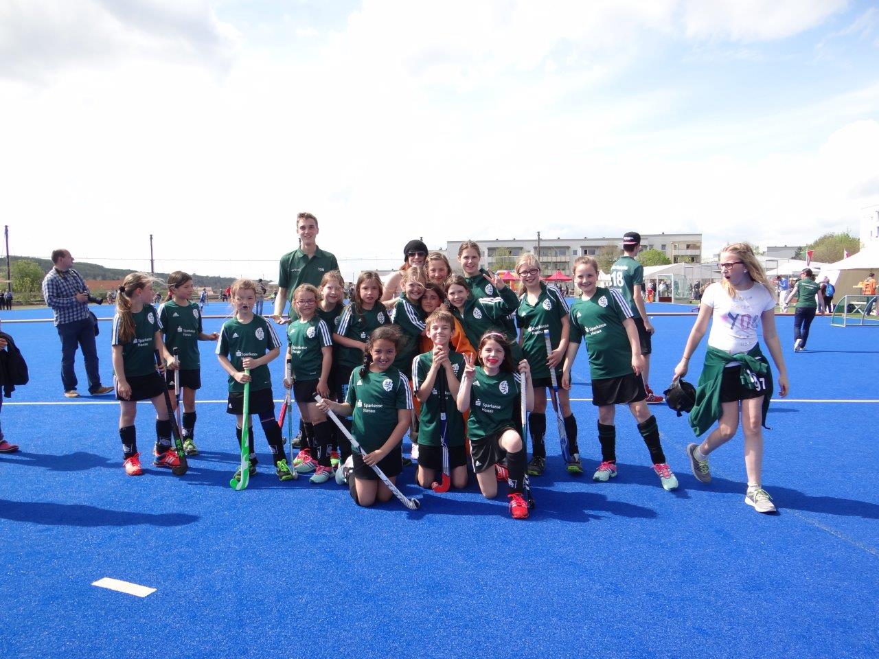 Die C und B Mädchen des 1. Hanauer THC e.V. nahmen auch 2015 am Puffbohnenturnier in Erfurt teil