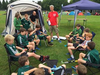 Die B Knaben des 1. Hanauer THC e.V. beim Hockey EIntopfpokal 2015 in Leverkusen