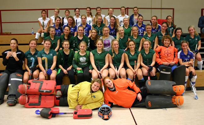 Strahlende Gesichter nach einem tolen Hockeywochenende der WJB in Hanau