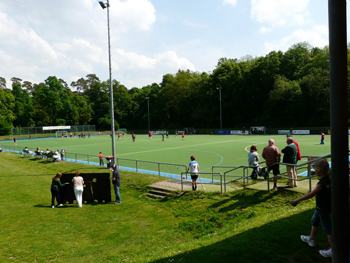 Der Hockey-Kunstrasenplatz des 1. Hanauer Tennis- und Hockey-Club e.V.